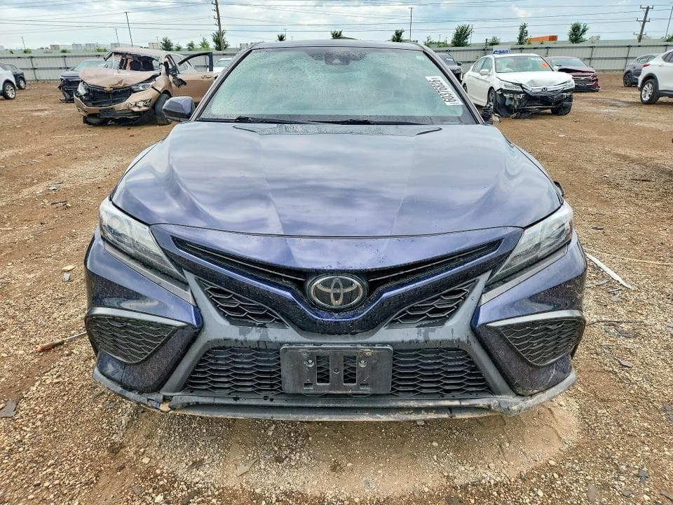 2021 TOYOTA CAMRY SE 5