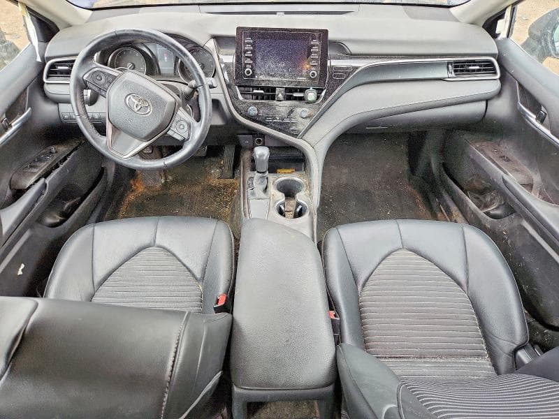 2021 TOYOTA CAMRY SE 8