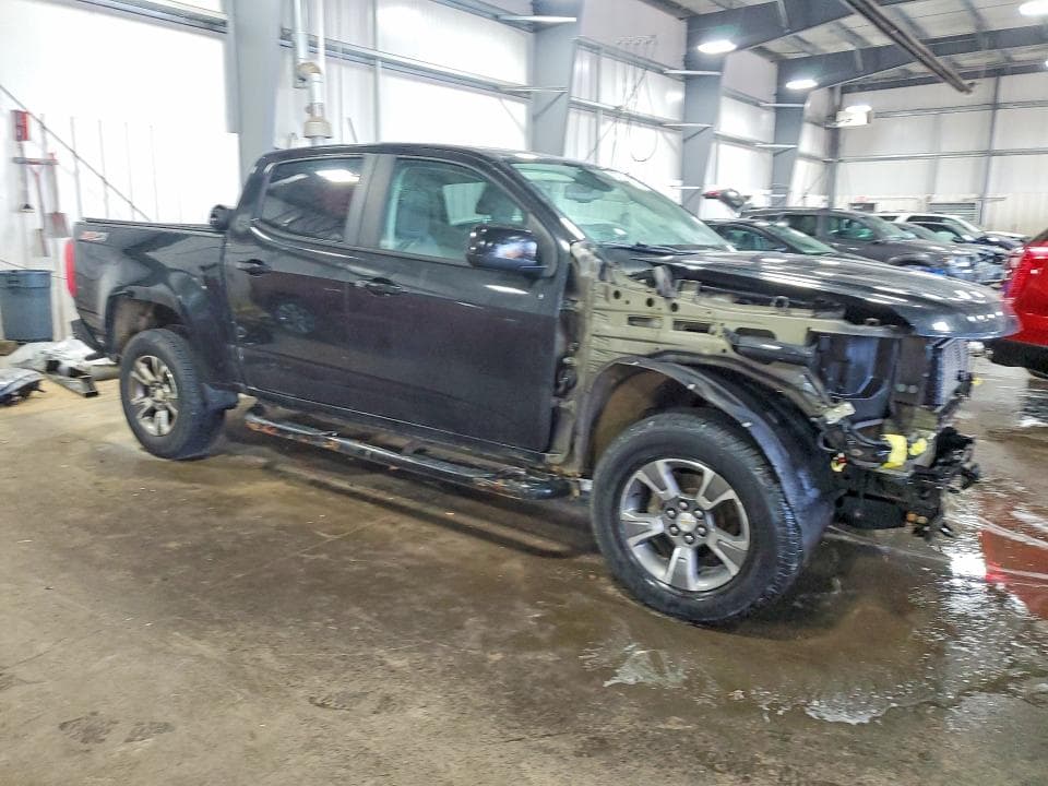 2017 CHEVROLET COLORADO Z71 4
