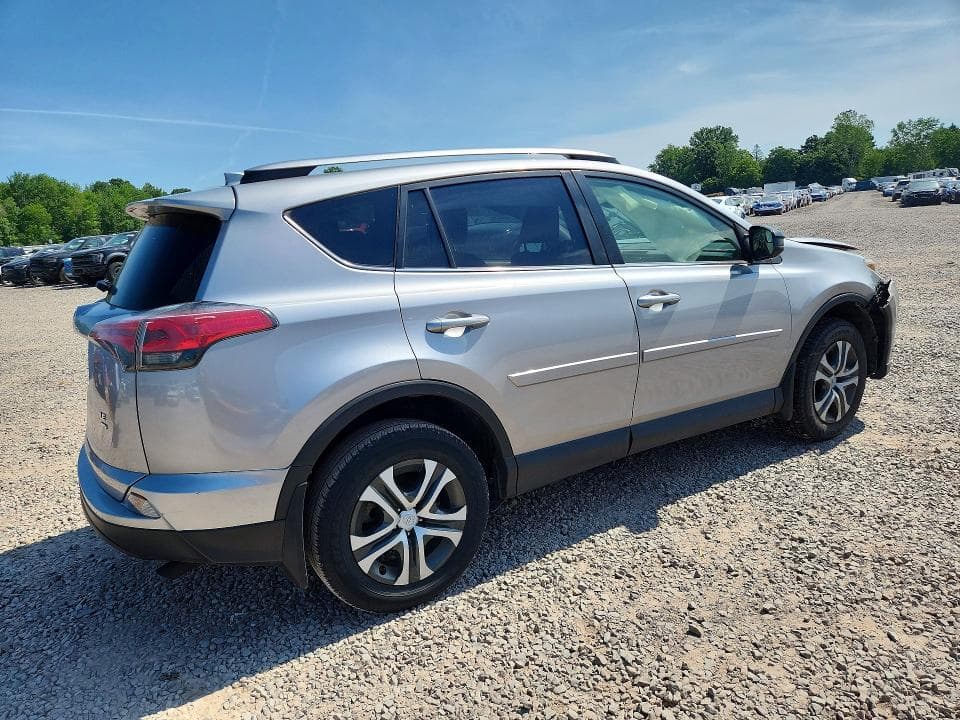 2018 TOYOTA RAV4 LE 3