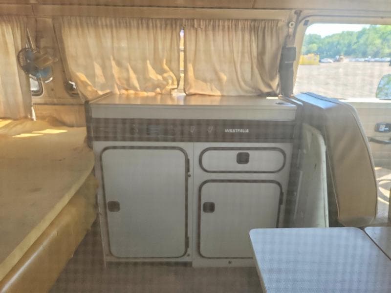 1970 VOLKSWAGEN TRANSPORTER 11