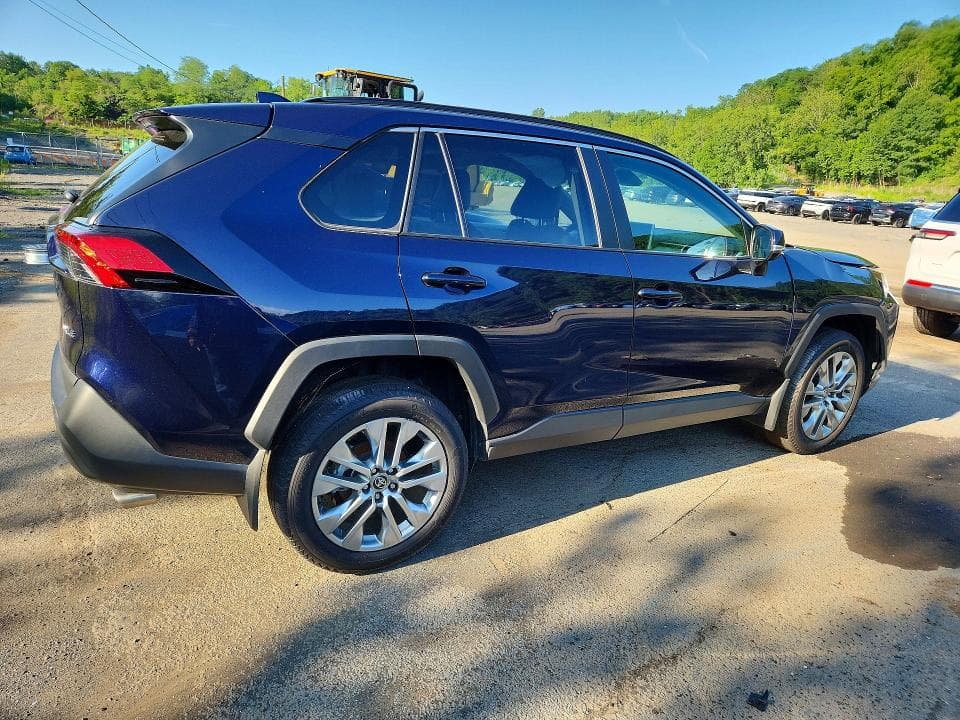 2025 TOYOTA RAV4 XLE PREMIUM XLE PREMIUM 4