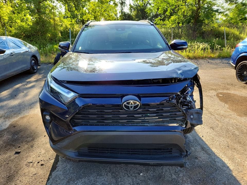 2025 TOYOTA RAV4 XLE PREMIUM XLE PREMIUM 6