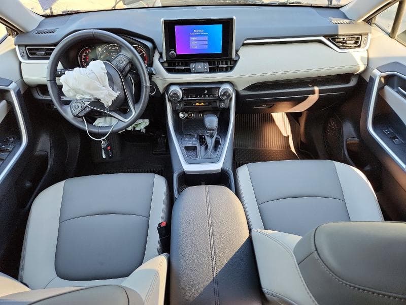 2025 TOYOTA RAV4 XLE PREMIUM XLE PREMIUM 9