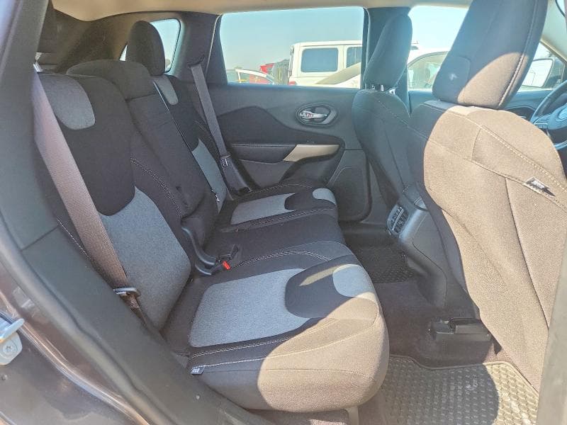 2018 JEEP CHEROKEE LATITUDE 10