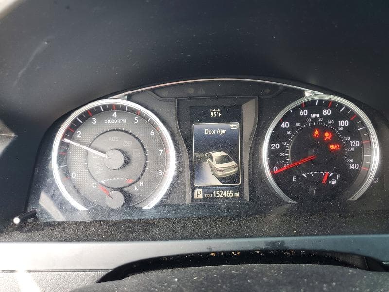 2017 TOYOTA CAMRY SE 9