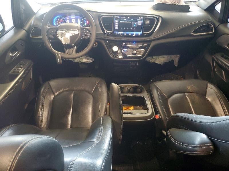 2022 CHRYSLER PACIFICA TOURING L 8