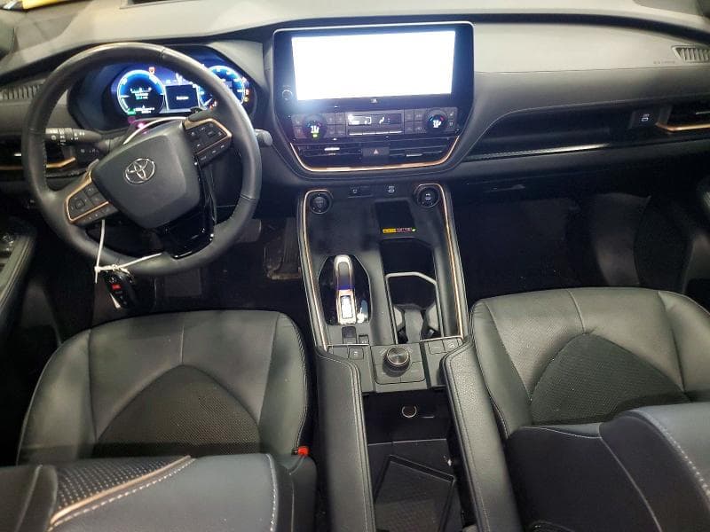 2024 TOYOTA GRAND HIGHLANDER HYBRID MAX PLATINUM 8