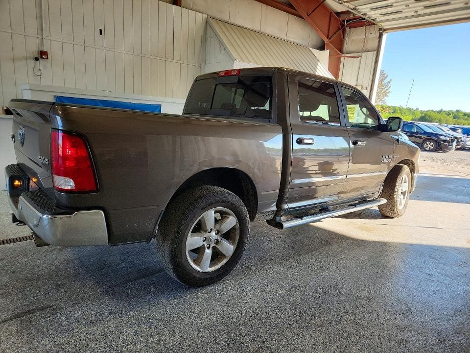 2018 RAM 1500 SLT 3