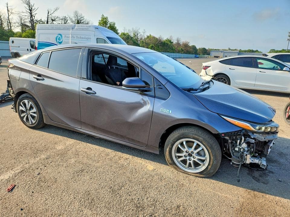 2017 TOYOTA PRIUS PRIME PLUS 4