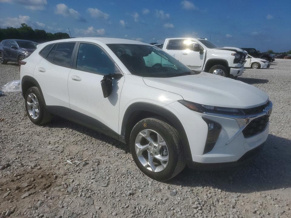 2025 CHEVROLET TRAX LS 4