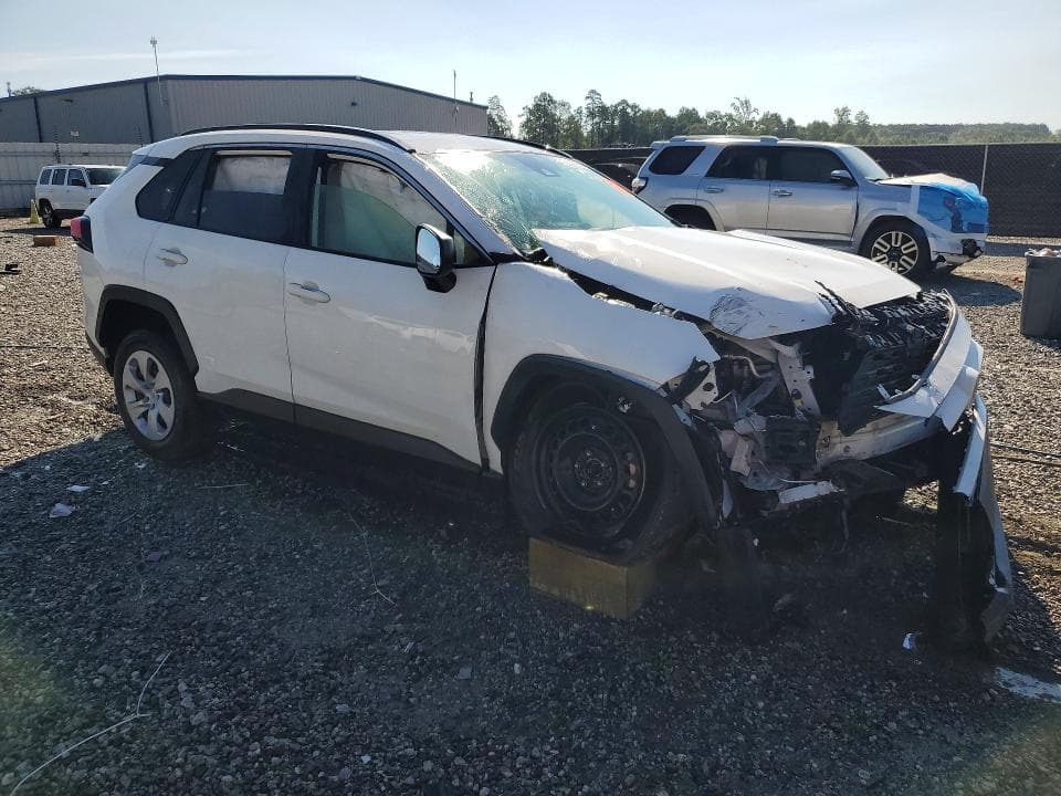 2019 TOYOTA RAV4 LE 4