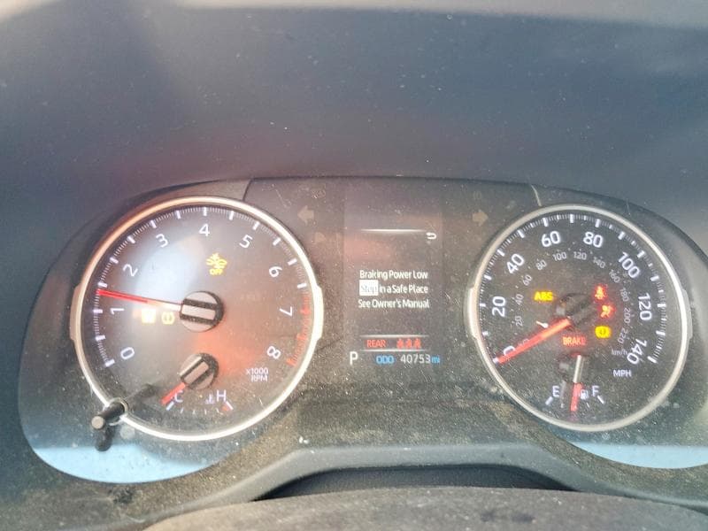 2019 TOYOTA RAV4 LE 9