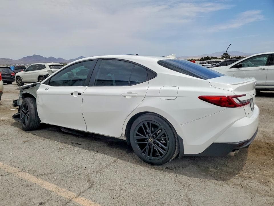 2025 TOYOTA CAMRY SE 2