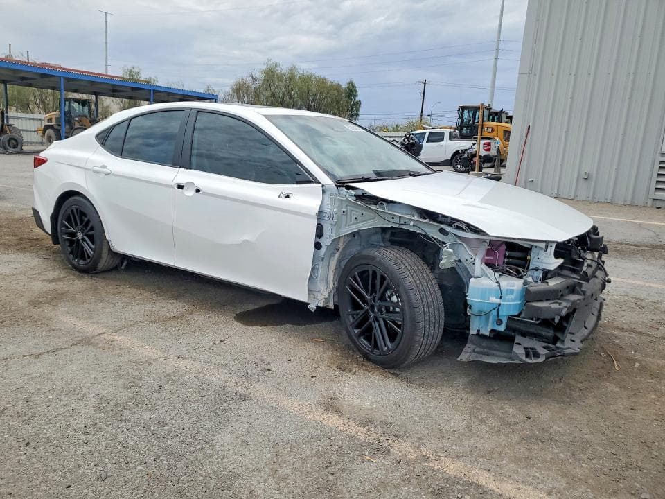 2025 TOYOTA CAMRY SE 4
