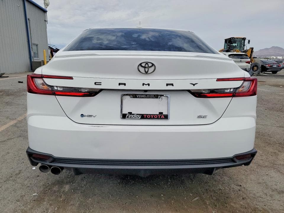 2025 TOYOTA CAMRY SE 6