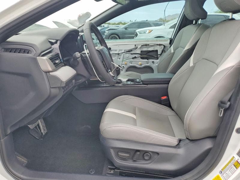 2025 TOYOTA CAMRY SE 7