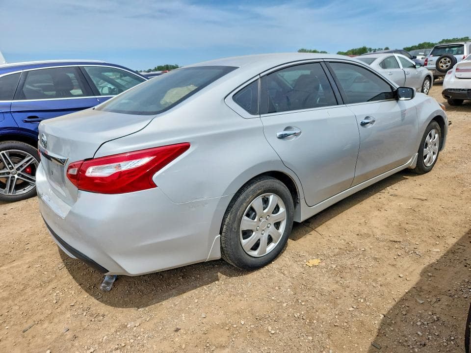 2017 NISSAN ALTIMA 3