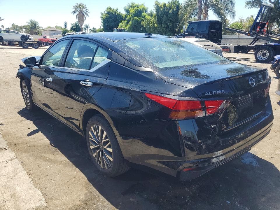 2025 NISSAN ALTIMA SV 2