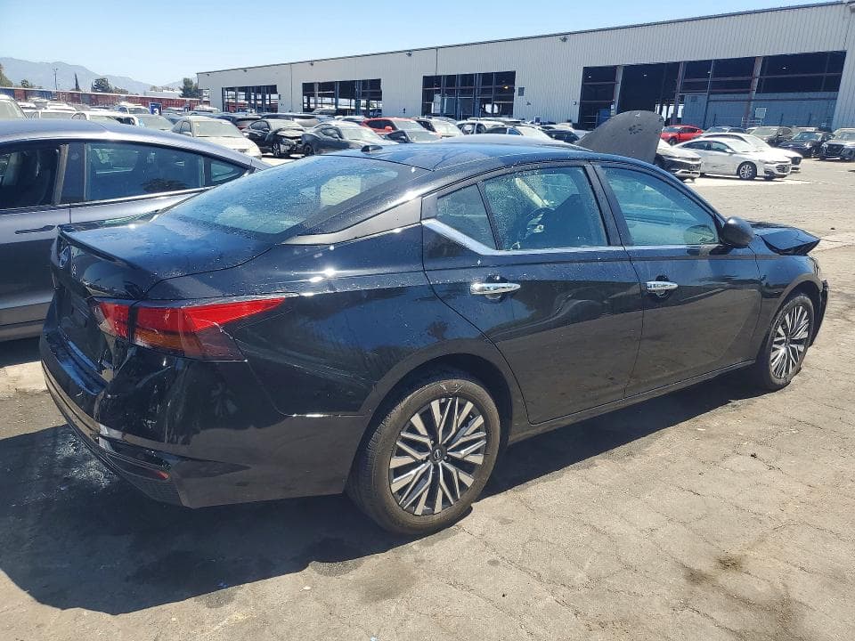 2025 NISSAN ALTIMA SV 3