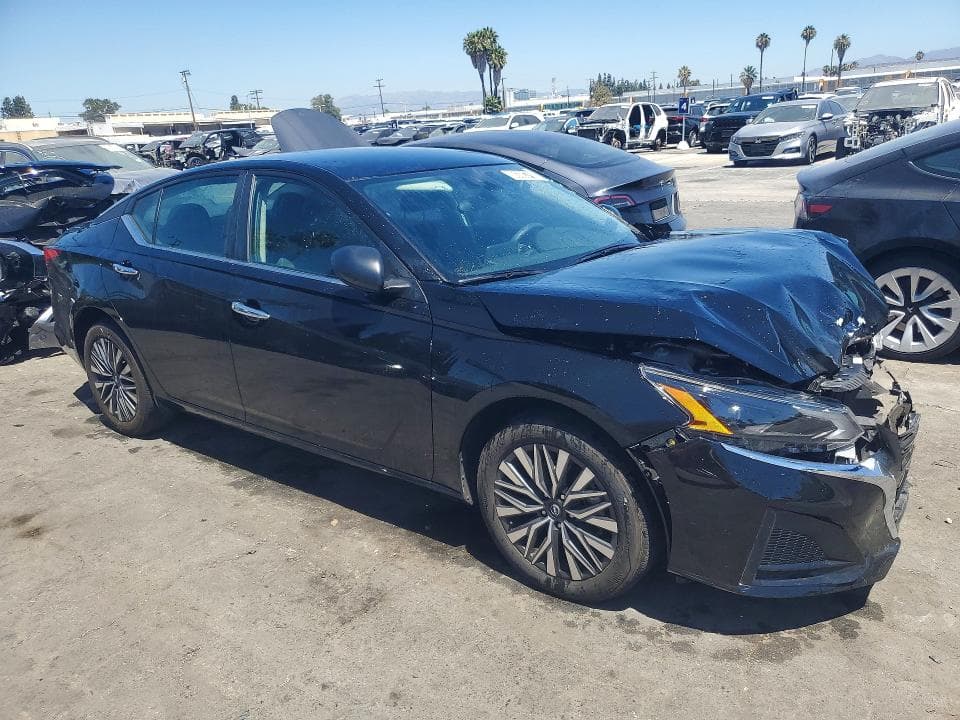 2025 NISSAN ALTIMA SV 4