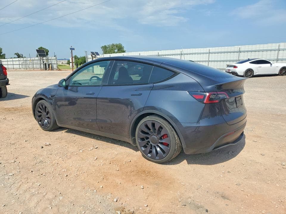 2024 TESLA MODEL Y 2