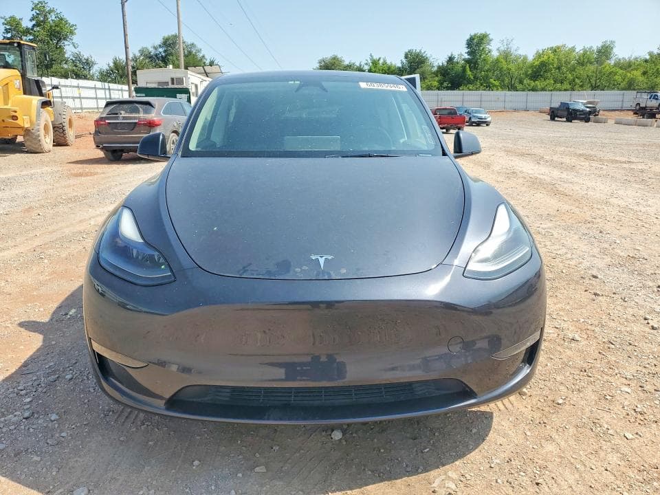 2024 TESLA MODEL Y 5