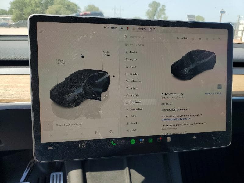 2024 TESLA MODEL Y 9