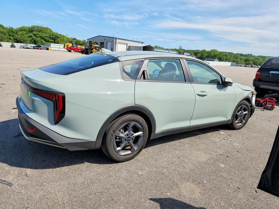2026 KIA K4 LXS 3