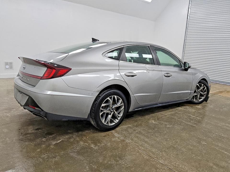 2021 HYUNDAI SONATA SEL 3