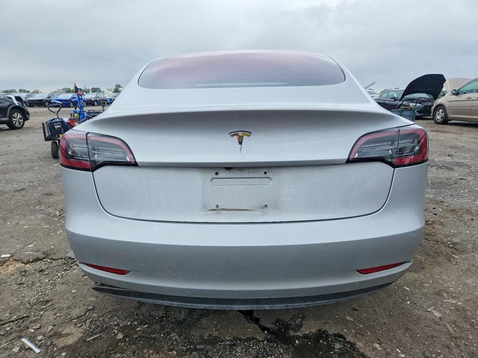 2018 TESLA MODEL 3 6