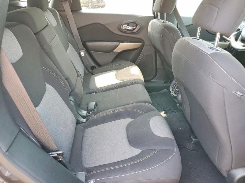 2018 JEEP CHEROKEE LATITUDE 11