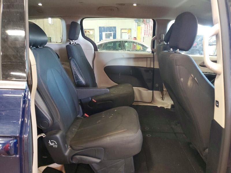 2017 CHRYSLER PACIFICA TOURING TOURING 10