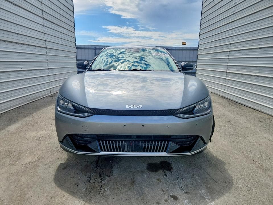 2024 KIA EV6 WIND 5