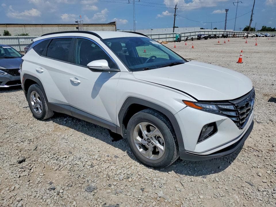 2022 HYUNDAI TUCSON SEL 4
