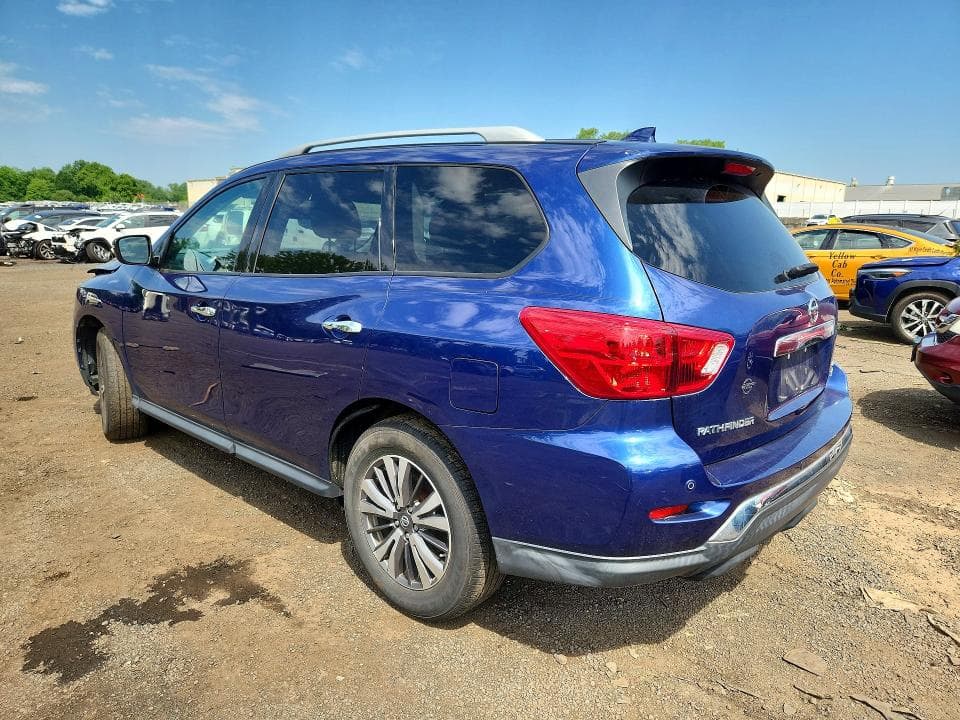 2019 NISSAN PATHFINDER SV 2