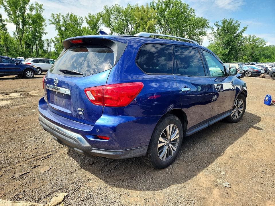 2019 NISSAN PATHFINDER SV 3
