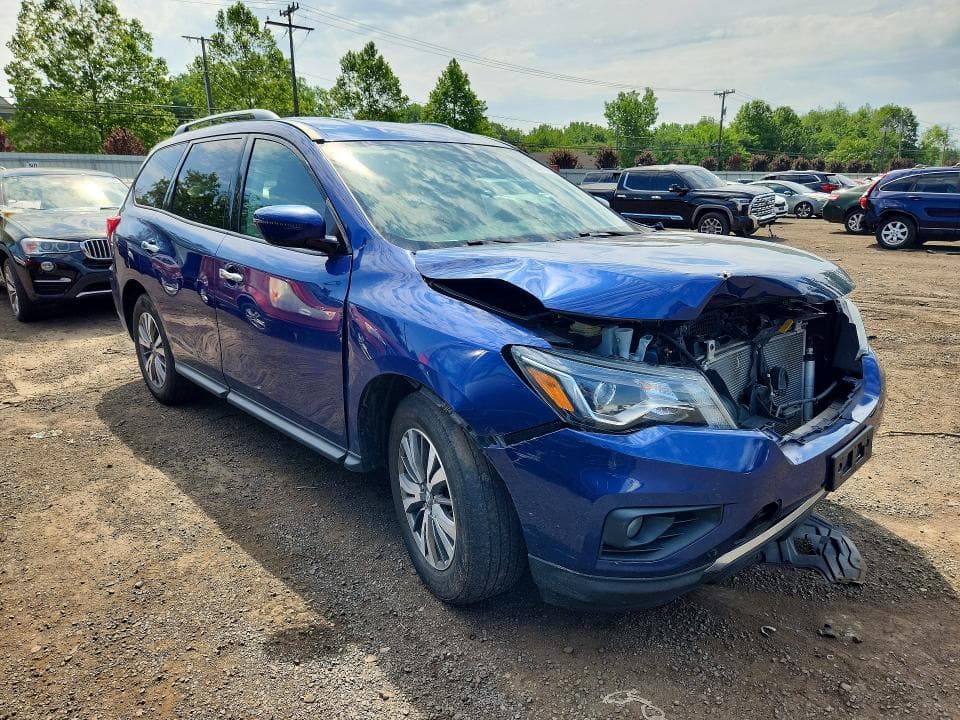 2019 NISSAN PATHFINDER SV 4
