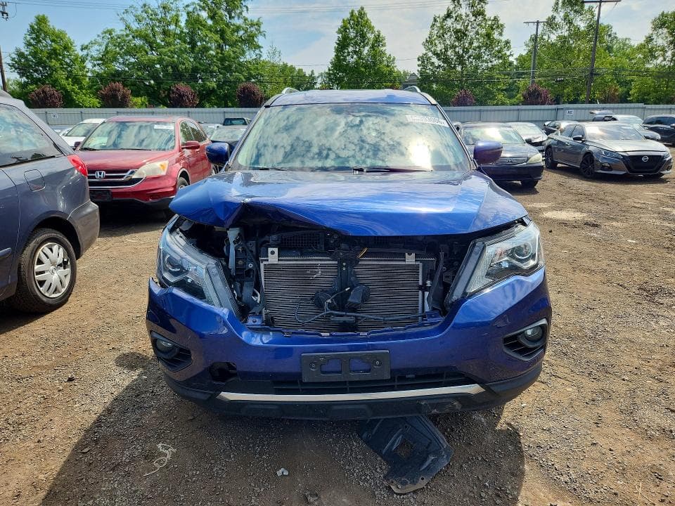 2019 NISSAN PATHFINDER SV 5