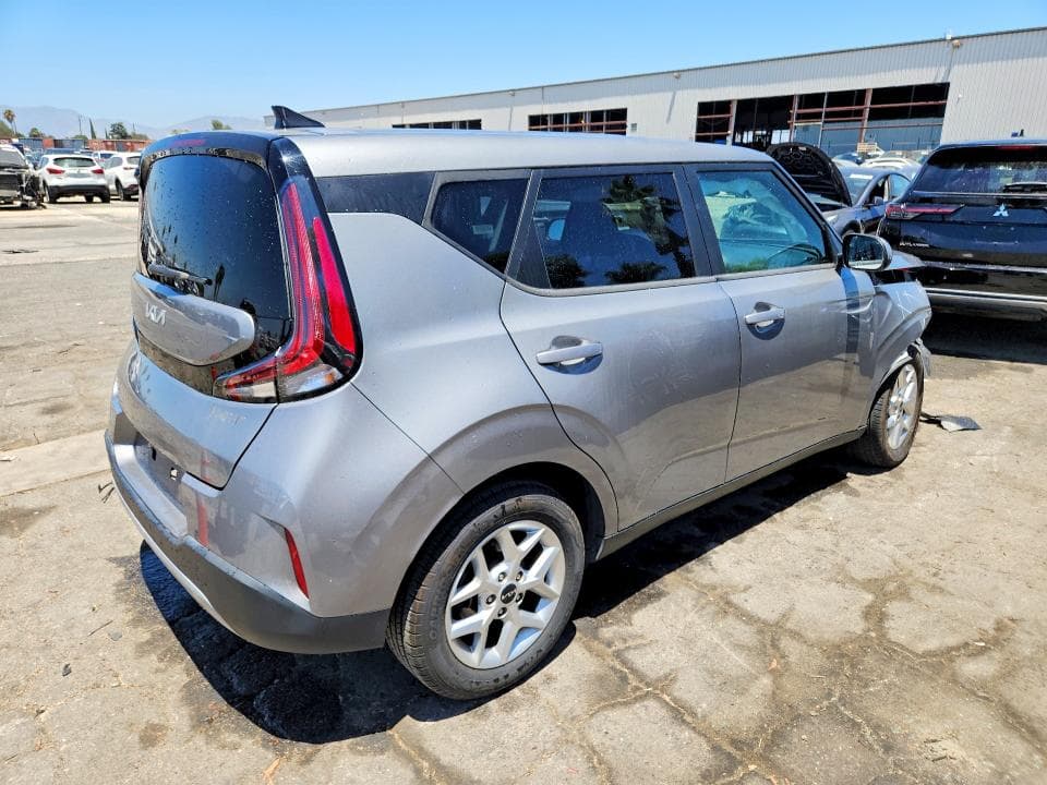 2023 KIA SOUL LX 3