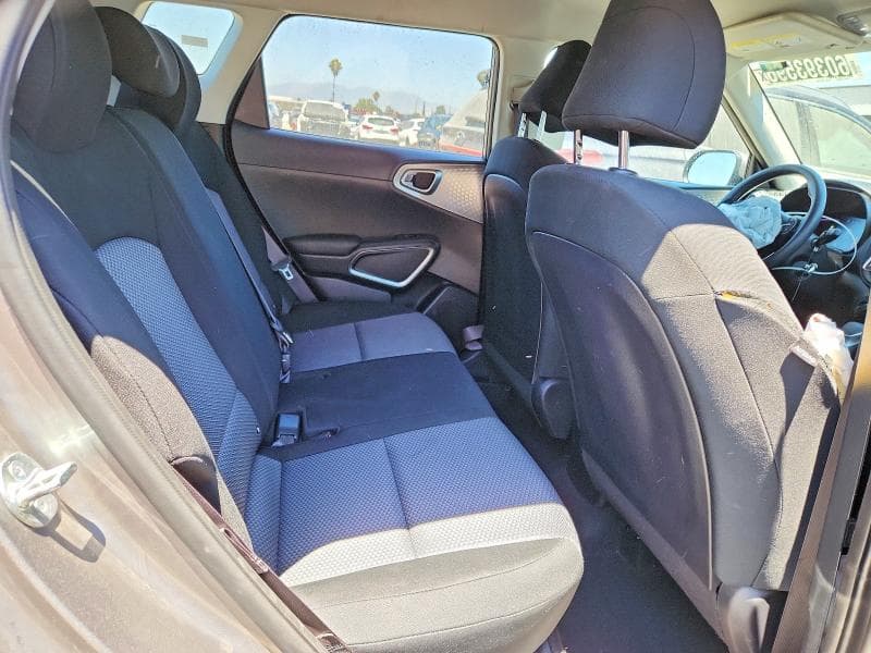 2023 KIA SOUL LX 10