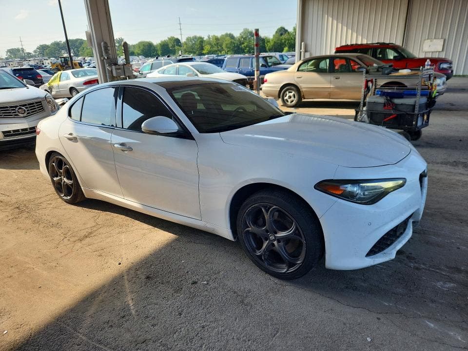 2017 ALFA ROMEO GIULIA TI Q4 4