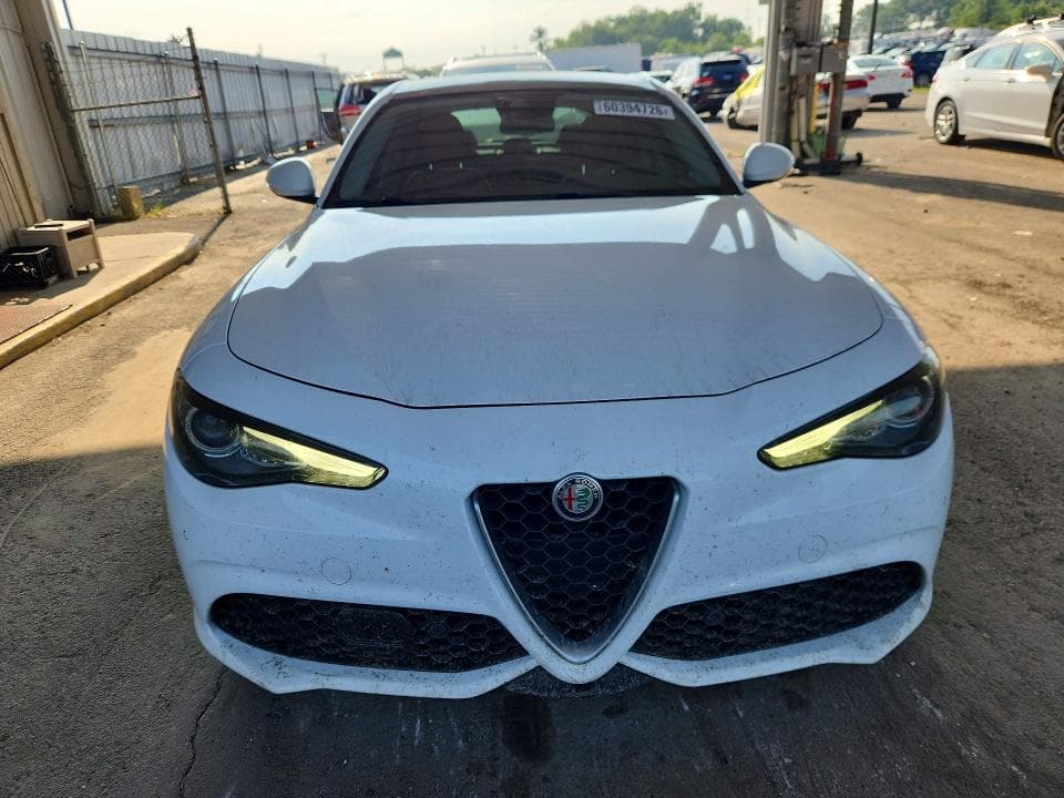 2017 ALFA ROMEO GIULIA TI Q4 5