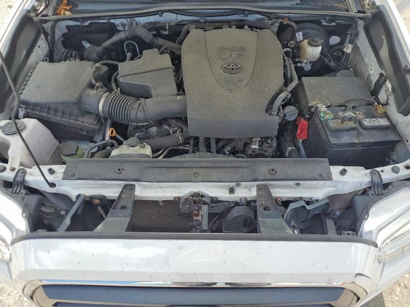 2021 TOYOTA TACOMA SR5 V6 11