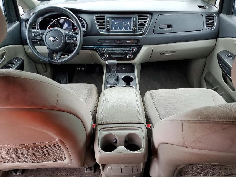 2019 KIA SEDONA LX 8