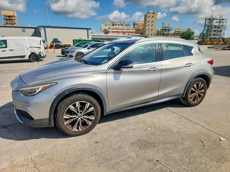 2019 INFINITI QX30 LUXE - 1