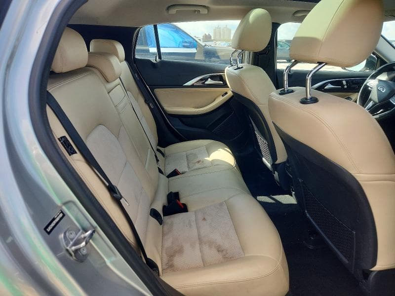 2019 INFINITI QX30 LUXE 11
