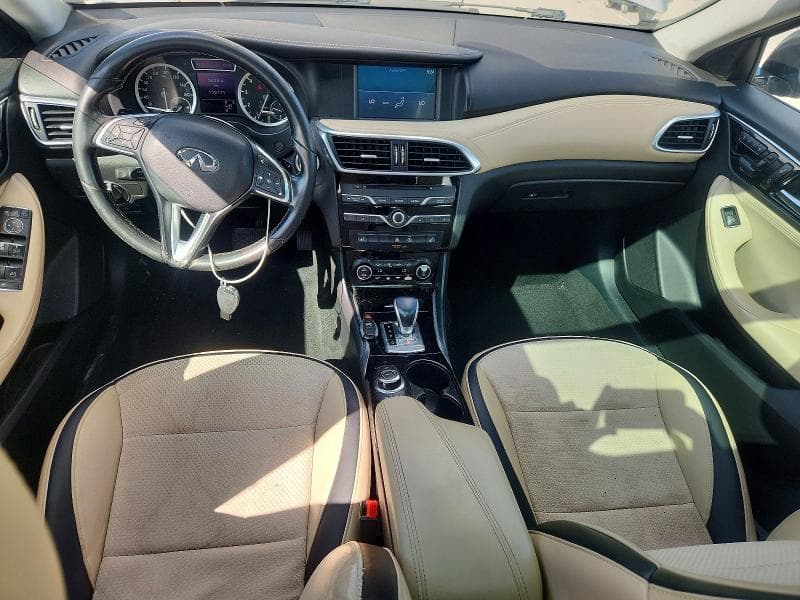 2019 INFINITI QX30 LUXE 8