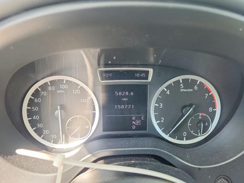 2019 INFINITI QX30 LUXE 9