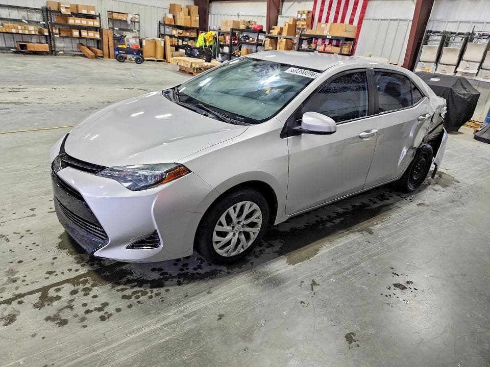 2018 TOYOTA COROLLA LE 1